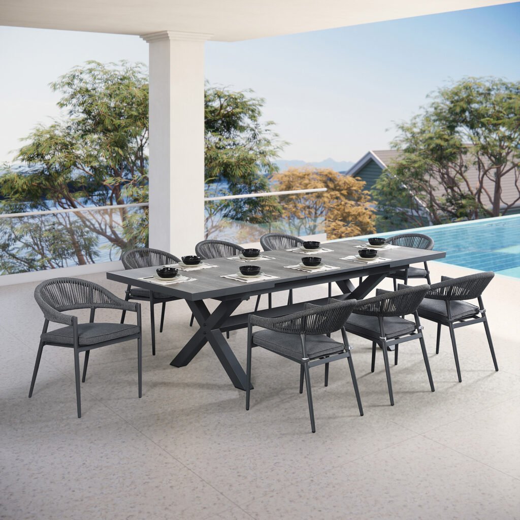 outdoor dining table set